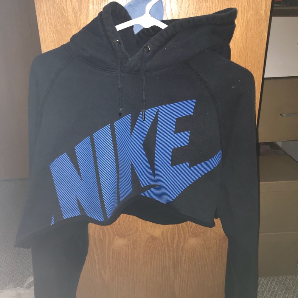 Women’s large Nike hoodie crop top